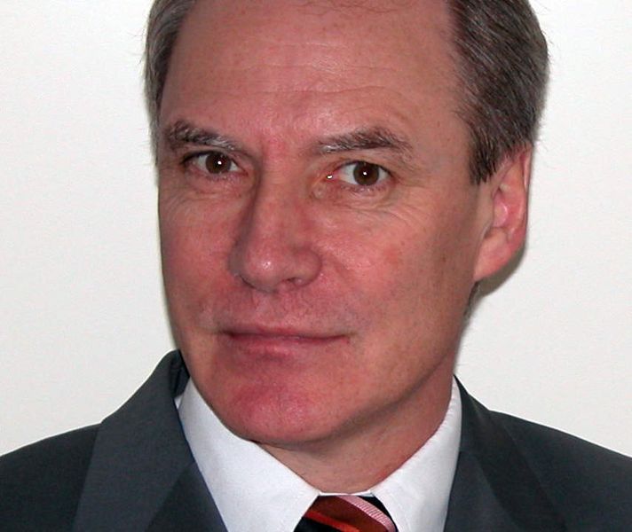 Am Beispiel des MES Hydra demonstrierte Rainer Deisenroth von MPDV, was moderne IT leisten kann, um die Fertigungsabläufe transparenter, effizienter und reaktionsfähiger zu machen. (Archiv: Vogel Business Media)