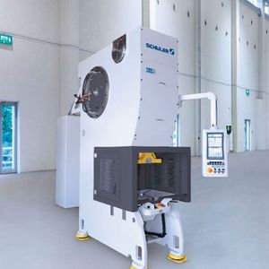 Mit der «CSC 1000» hat Schuler einen Ein-Pleuel-Stanzautomaten mit ServoDirekt-Technologie entwickelt.