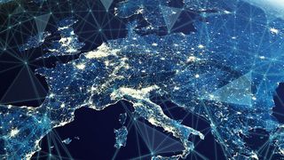 Europa soll ab 2027 durch ein Satellitensystem mit schnellem Internet versorgt werden.  (Bild: Nicolas Herrbach / Adobe Stock)