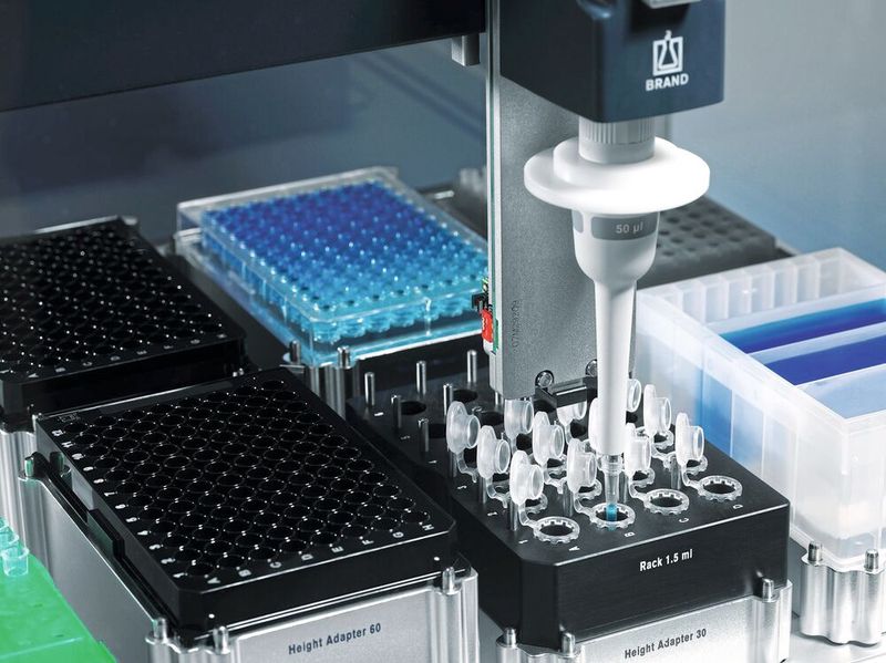 Die LHS kann mit einer Vielzahl von Gefäßen und unterschiedlichen Well-plate-Formaten arbeiten. (Bild: Brand)