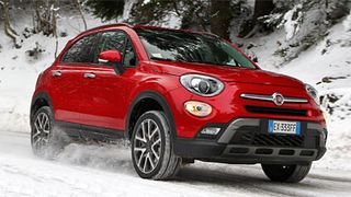 Der Trend zu kleinen SUV ist in Deutschland ungebrochen. Fiat klinkt sich jetzt mit dem 500X ein, der am 28. Februar bei den Händlern steht. (Foto: Fiat)