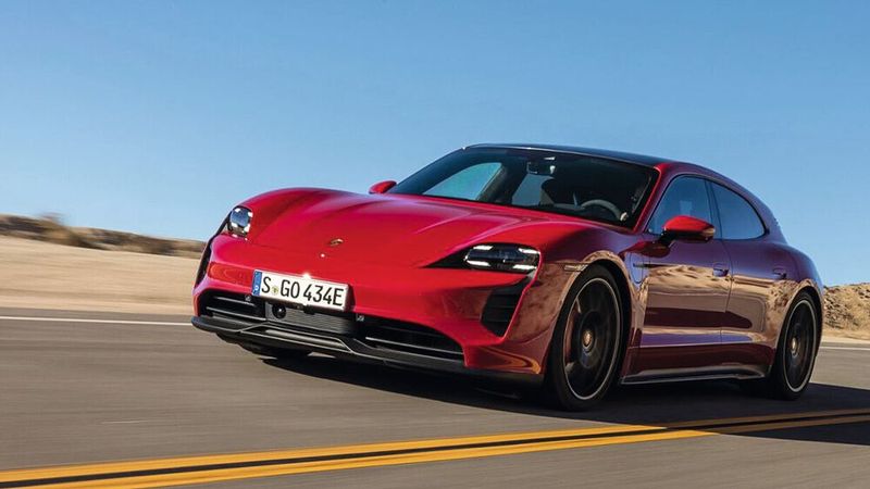 Platz eins in der Oberklasse im November 2024: Porsche Taycan, 489 Neuzulassungen (Bild: Porsche)