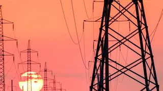 Deutsche müssen für Strom viel Geld hinblättern, was natürlich besonders für energieintensive Unternehmen der Industrie fatal ist. Die Bundesregierung will heute deshalb ein Entlastungspaket schnüren. Doch die Begeisterung darüber, wie das laufen soll, hält sich in Grenzen ... (Bild: Netzpower)