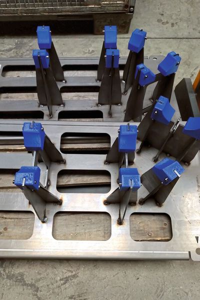 Die Gestaltung wurde durch den 3D-Drucker flexibler, Materialkosten geringer. (Bild: Mawe Presstec)