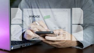 Die E-Rechnung-Lösung von Hüngsberg bietet zuverlässiges E-Invoicing. (Bild: jittawit.21/iStock.com)