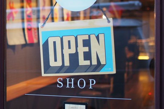 Entscheidend für den Geschäftserfolg ist die Fähigkeit von Unternehmen, sich auf die Beziehung zu ihren Kunden zu konzentrieren. Entscheidend für den Geschäftserfolg ist die Fähigkeit von Unternehmen, sich auf die Beziehung zu ihren Kunden zu konzentrieren.