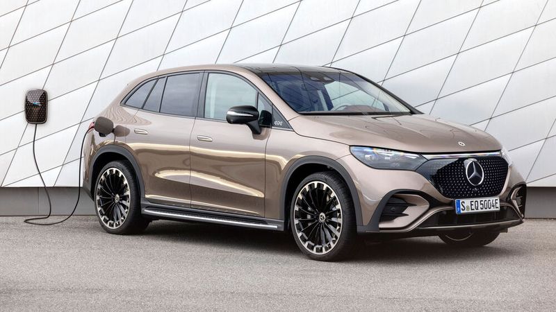 Mercedes baut mit dem EQE-SUV seine EQ-Familie weiter aus. (Bild: Mercedes-Benz)