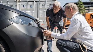 Der E-Auto-Kunde von morgen muss stärker als bisher vom Produkt BEV überzeugt werden. Immerhin ist nur jeder fünfte Kunde ein strikter E-Auto-Verweigerer. (Bild: Sono Motors)