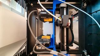 A WZL research project investigates the use of sensors and artificial intelligence for model-based control in 3D printing. (WZL)