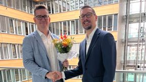 Begrüßung im GVA-Hauptstadtbüro: Mitja Bartsch (l.) und Tobias Kothy. (Bild: GVA)