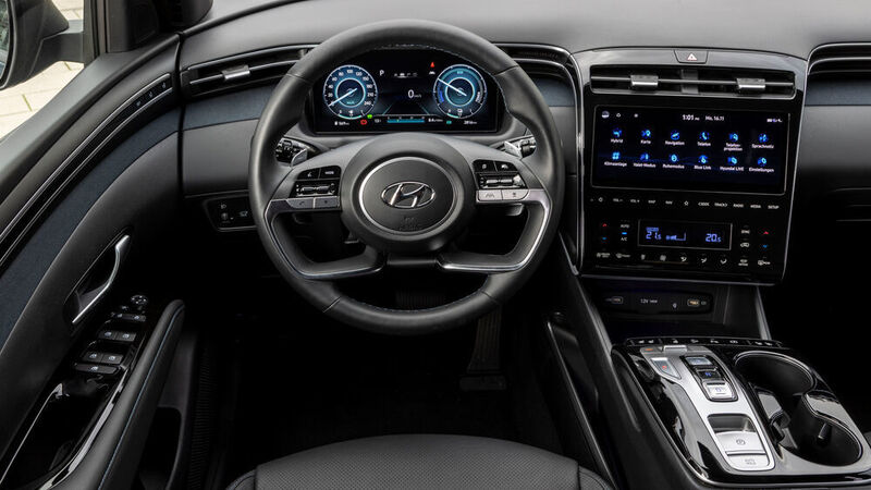 Wie viele aktuelle Modelle verfügt das SUV über einen mittig angebrachten Touchscreen. (Hyundai)