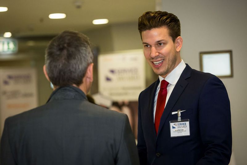 Stephan Lenz, Verkaufsleiter Direktgeschäft Automotive beim Sponsor Fuchs Schmierstoffe, begleitet den Service Award schon seit Jahren. (Stefan Bausewein)