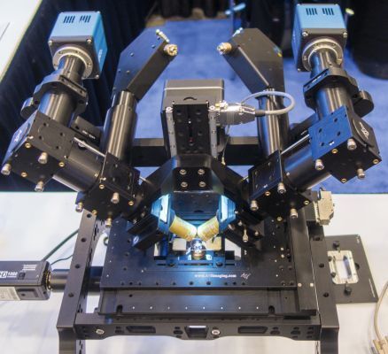 Bild 2: In dem Lichtblatt-Mikroskop von Applied Scientific Imaging werden zwei schnelle sCMOS-Kameras von der PCO AG eingesetzt, um mit einer geringeren Lichtbelastung für die Probe schneller 3D-Informationen zu erhalten. Dies bedeutet Datenraten von bis zu 2 GByte/s. (PCO AG)