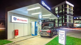 Der Hyundai Nexo ist einer von zwei in Deutschland erhältlichen Brennstoffzellen-Pkw. (Bild: Hyundai)