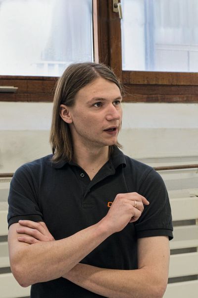 «Wenn es eine Rundschleifmaschine gibt, auf die das Merkmal universal zutrifft, dann ist es die Studer S31.» Niko Schindelarz, Supervisor Machining bei Apex Tool Group (Bild: Fritz Studer AG)