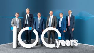 Der Vorstand der Festo SE im Jubiläumsjahr (von links nach rechts): Dr. Sebastian Beck, Vorstand Finance and Human Resources; Dr. Ansgar Kriwet, Vorstand Research and Development; Dr. Jaroslav Patka, Vorstand Operations; Thomas Böck, Vorstandsvorsitzender; Frank Notz, Vorstand Sales; Gerhard Borho, Vorstand Information Technology and Digitalization.
 (Festo)