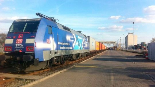 Die DB-Cargo-Tochter TFG Transfracht will mit dem neuen „E-Services+“ mehr Tempo und Flexibilität in die Logistik bringen.(Bild:  DB Cargo)