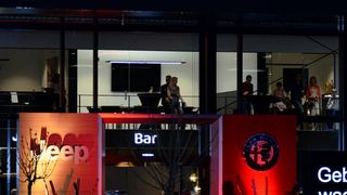 400 geladene Gäste kamen am Freitag zur Eröffnung des neuen Schauraums. (Rehberg / »kfz-betrieb«)