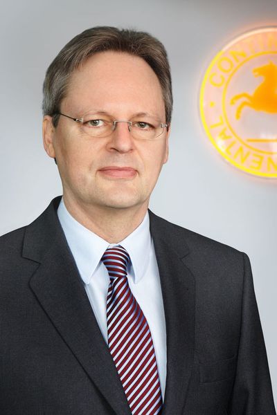 Für die Produktion und Logistik der kommerziellen Spezial-Reifen von Conti ist seit 1. Oktober Karlheinz Evertz verantwortlich. (Continental)
