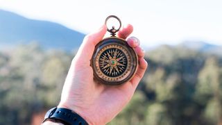 Während sich B2C-Kunden auf ihrer Customer Journey gern inspirieren lassen, weiß der B2B-Käufer bereits recht genau, welches Produkt er sucht. (gemeinfrei)