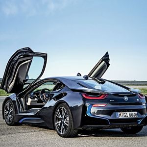 Wie ein Schmetterling: Der BMW i8 besteht aus extraleichten Materialien und ist mit aerodynamischen Optimierungen und «EfficientDynamics»-Technologien ausgestattet.