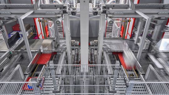 Zentrales Element im Trocken-, Frische- und Tiefkühlbereich ist das OPM-System.(Bild:  Witron)