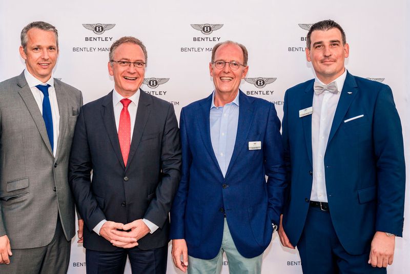 AutoBachGruppe BentleyBetrieb in Mannheim Bild 1 / 4