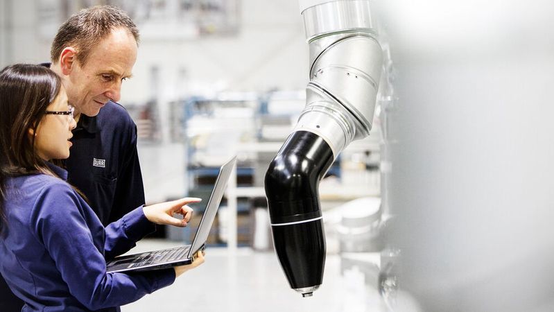 Dürr verspricht sich eine Verdopplung des Umsatzes mit Automatisierungstechnik. (Bild:  Marcus Pietrek/Dürr)