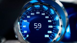 Die Deutschen halten sich in der überwiegenden Mehrheit an die Richtgeschwindigkeit. (Foto: Volvo)