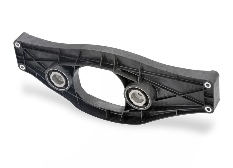 Dieser Getriebequerträger für den Kfz-Einsatz ist ein Mix aus Elastomeren und Thermoplast. Selbst der Vorgängervariante aus Aluminium ist diese Leichtbaustruktur überlegen, wie es heißt. Ein bekannter Automobilhersteller werde diese bald in Serie verbauen. (Bild: ContiTech)