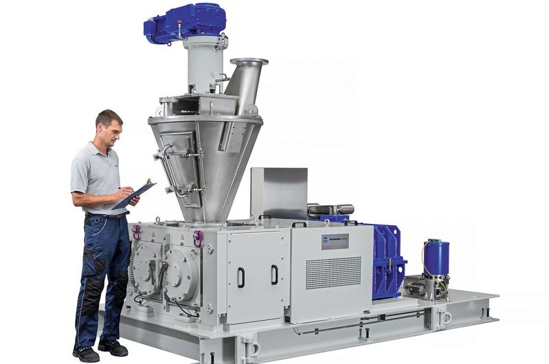 Mit dem Kompaktor ARC MS von Hosokawa Alpine lässt sich das Lignin-Pulver zu einem staubfreien Granulat oder Briketts mit einer konstanten, sehr hohen Produktqualität verarbeiten.(Bild:  Hosokawa Alpine)