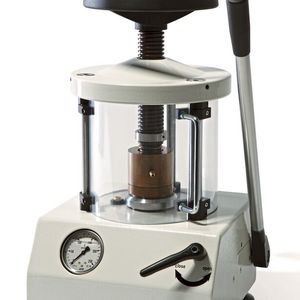 Tablettenpresse zur Herstellung von Presslingen(Bild:  Fritsch)