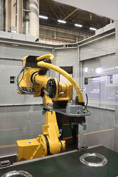 Doosan lud vom 15. bis 17. Mai nach Changwon, Korea, zur 12. Doosan International Machine Tool Fair (DIMF). 80 Maschinen, darunter 30 Neuvorstellungen, konnten vor Ort besichtigt werden. (Sonnenberg)