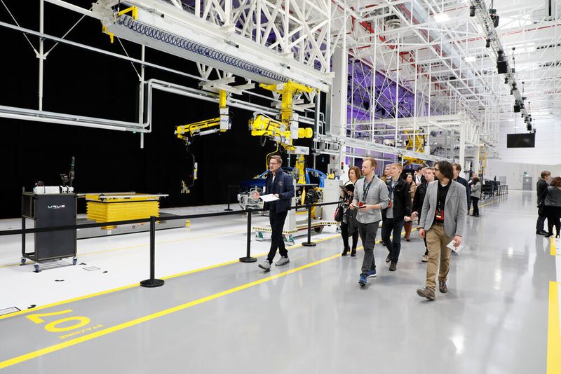 Impressionen von der Erstvorstellung und aus der Produktion des Lamborghini Urus. (Lamborghini)