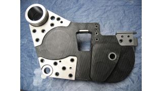 Kohlenstofffaser-Klipphebel in RTM-Leichtbauweise ersetzt eine Aluminium-Guss-Konstruktion.  (Bild: ADETE)