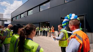 The 600 m² facility with state-of-the-art installations and equipment supports the full chain of solid-state battery development.  (Source: Umicore)