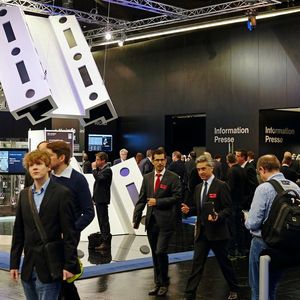 Auf der diesjährigen SPS IPC Drives gibt Rittal einen ganz neuen Einblick in die Wertschöpfungswelt des Steuerungs- und Schaltanlagenbaus.