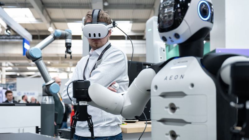 Die Hannover Messe 2026 ist Geschichte. Technologisch zeigt sie Wege für die Industrie in eine wettbewerbsfähige Zukunft mit Künstlicher Intelligenz, Automatisierung und Digitalisierung. (Bild:  Deutsche Messe AG)