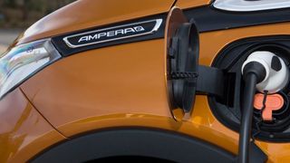 Strom tanken in Höchstgeschwindigkeit verspricht eine neue Ladetechnik des kanadischen Start-ups GBatteries. (Opel)