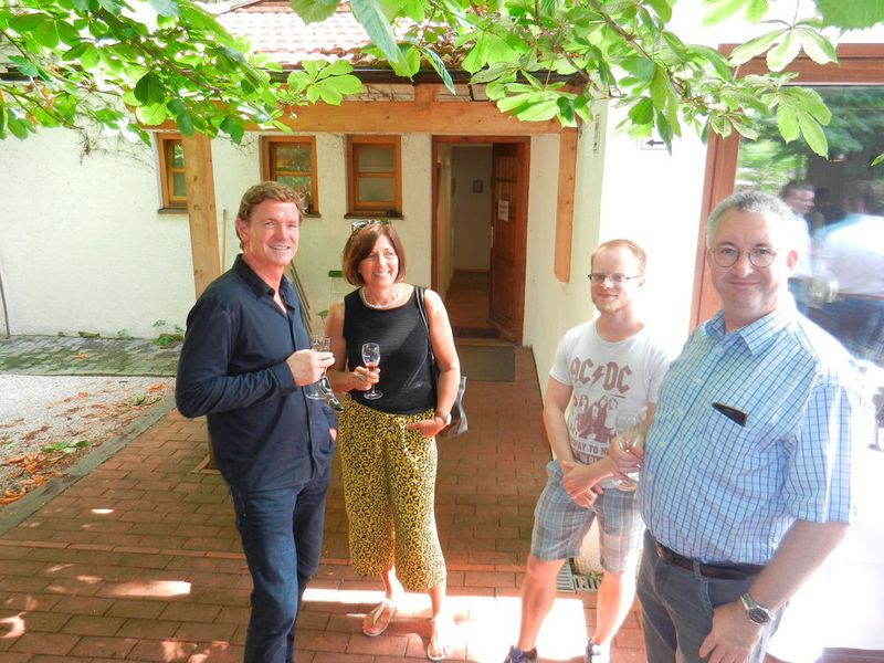 Von links: Roland Goll (Lenovo) mit Gattin, Nico Naumann und Martin Springer (Lenovo). (Rainer Korda)