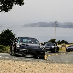 Wenige Wochen vor der Weltpremiere Ende November der neuen Generation des Porsche 911 auf der Autoshow in Los Angeles wird noch intensiv getestet.(Bild:  Porsche)