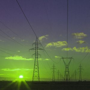 X,X% Strom aus NAME TEXT  TEXT (Unsplash/Matthew Henry)