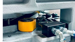 Das auf die Umformtechnik spezialisierte Unternehmen ilariz zeigt zur Blechexpo in Halle 8 die Technologien Draw.Control (im Bild) und Draw.Monitor die das Tiefziehen von Blechteilen optimieren.  (ilariz)