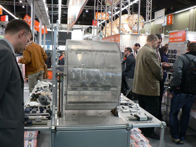 ... oder untern. Überall surrt und brummt es. (Archiv: Vogel Business Media)