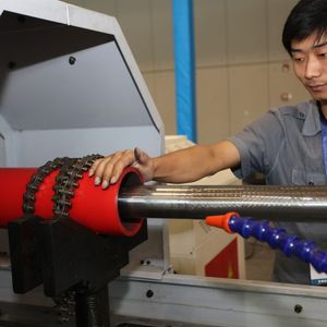 Vor allem chinesische Besucher interessierten sich für die Exponate auf der AMB China 2013.