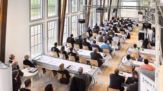 Beim Fachseminar „Sustainability – wer nicht liefert, fliegt raus“, erläutern Experten, wie sich Zerspanung und Umweltschutz in Einklang bringen lassen. (Reichenbacher Hamuel )