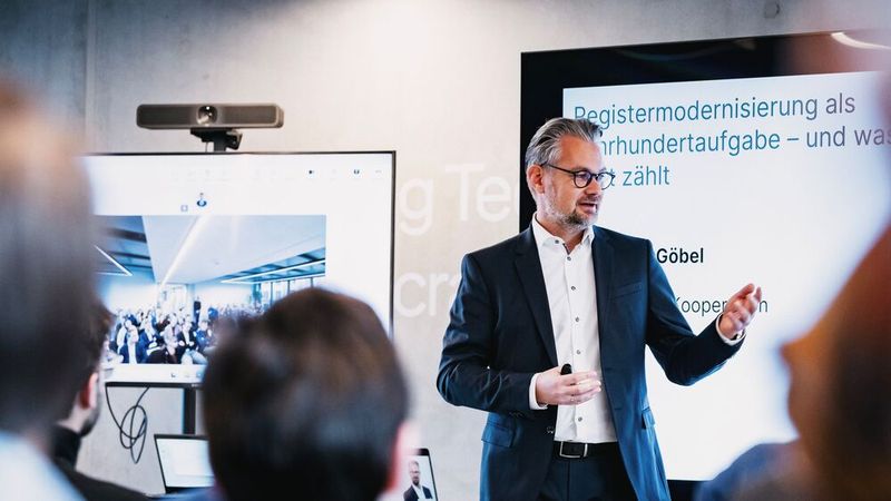 Dr. André Göbel, Präsident der FITKO: „Die Geschwindigkeit, die wir hier gemeinsam erreicht haben, zeigt, was möglich ist, wenn Verwaltung, Technologie und Recht konsequent zusammengedacht werden.“(Bild:  © Fotograf: Jens Oellermann)
