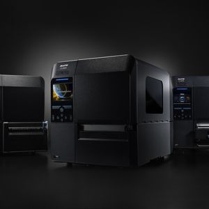 Der RFID-Thermotransferdrucker CL4NX beinhaltet zwei verschiedene Prozessoren und eine komplett neuentwickelte integrierte UHF-RFID-Leseeinheit mit Encoder-Modul.