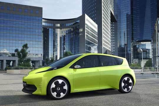 Die Karosserie weist den für Toyota Vollhybriden bekannten aerodynamischen Feinschliff auf. (Archiv: Vogel Business Media)