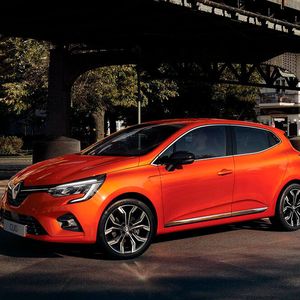 Allerdings ist er etwas flacher und damit schnittiger als der Vorgänger.(Bild:  Renault)